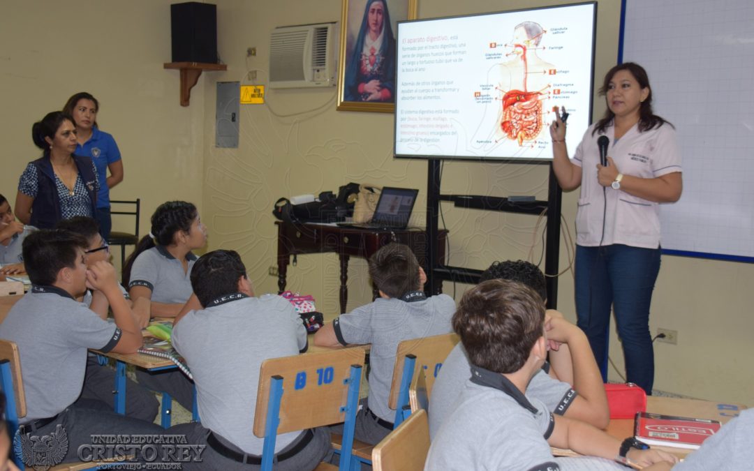 Octavo inicia la elaboración del Proyecto de Alimentación Sana