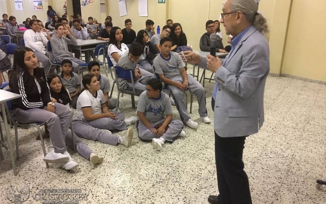 UECR recibió al dramaturgo Gerardo Fernández