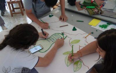 Tercero BGU se prepara para la feria de productos.