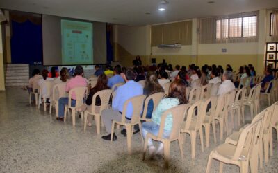 Padres de familia participan en taller sobre prevención de violencia sexual